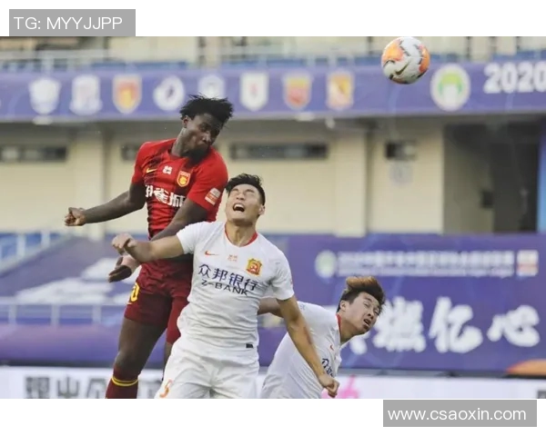 河北华夏迎战武汉卓尔力争主场胜利展现球队实力与斗志